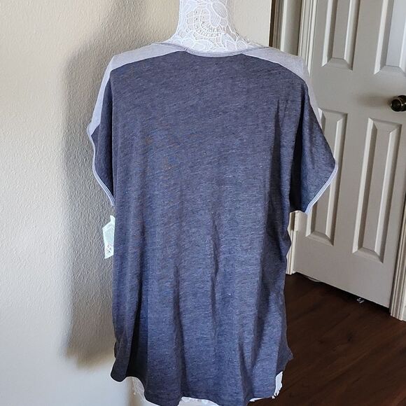 MLB San Francisco Giants Top - Picture 2 of 7